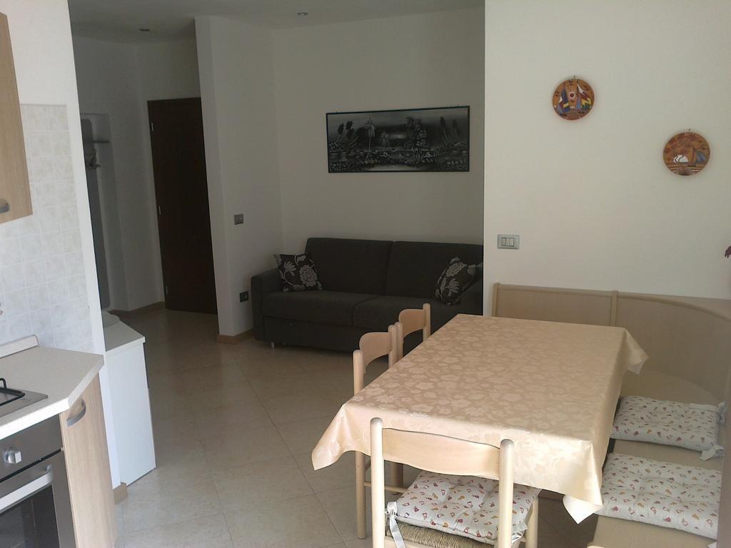 Casa Ferrari Monica Apartment Calceranica al Lago Phòng bức ảnh