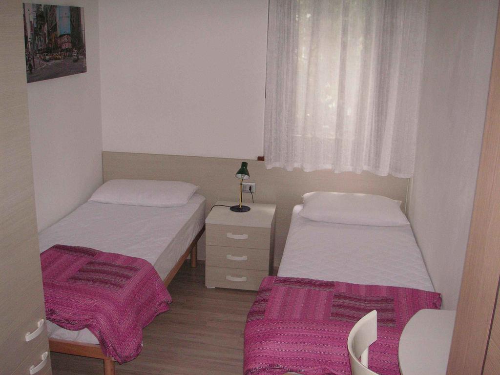 Casa Ferrari Monica Apartment Calceranica al Lago Phòng bức ảnh